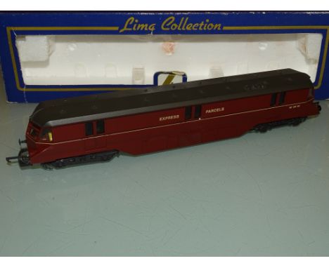 OO GAUGE: LIMA EX-GWR EXPRESS PARCESL RAILCAR IN BR MAROON LIVERY - G/VG IN G/VG BOX