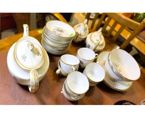 A 19th century Spode 'Batware' tea service with teapot, sugar, cups, saucers etc. Condition report:The teapot, sadly, is seri