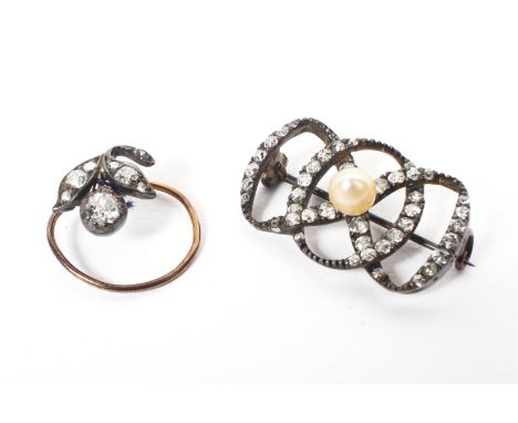 An unmarked yellow and white metal pearl and diamond knot brooch, central pearl with graduated setting of old cut diamonds to