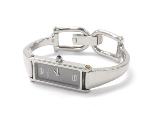 Gucci stainless steel lady's bangle watch, ref. 1500L, quartz, 14mm (3JMA5V) - Condition Report: - Movement - currently worki