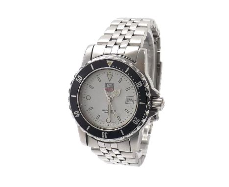 Tag Heuer 1500 Sport Professional 200m stainless steel lady's bracelet watch, ref. WD1413-DO, black bezel with white dial, qu