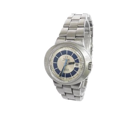 Omega Geneve Dynamic automatic lady's stainless steel bracelet watch, the silvered dial with blue chapter ring, blue sweep ce