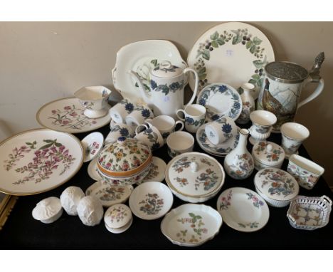 A large selection of ceramics to include a 15 piece  Susie Cooper coffee service, Royal Worcester Lavinia cake plate, Wedgewo