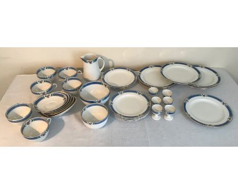 Maling Kelvin pattern tea and dinner ware, 35 pieces comprising: 8 plates 22cms, 6 small plates 20cms, 6 cups and saucers, la
