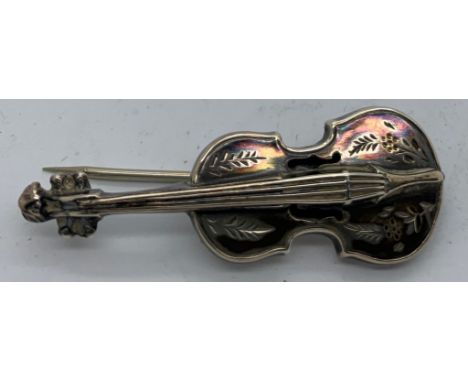 A hallmarked silver violin brooch, Birmingham 1894. 4.5cms.Condition ReportGood condition.