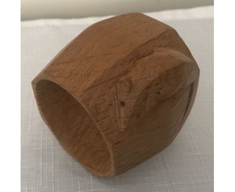 Robert Thompson Mouseman napkin ring, 5cms h.Condition ReportVery good condition, no noticeable issues.