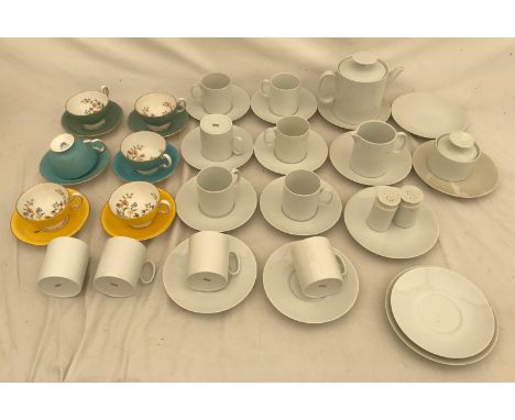 A Thomas Germany 28 part white china tea set to include: teapot, cream jug, sugar bowl, 10 cups 8cms h, 9 saucers 16cms w, 6 