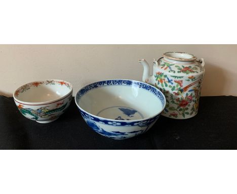 Three 19thC Chinese items to include famille rose teapot and bowl and a blue and white bowl. Blue and white 18cms d.Condition