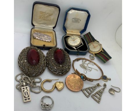 A quantity of vintage jewellery to include Timex and Buler wristwatches, silver "Mary"  brooch  Birmingham 1899, buckle earri