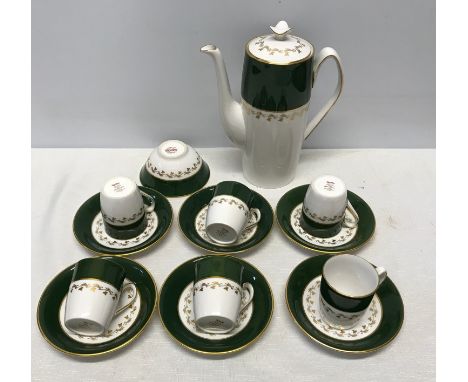 A Spode green Velvet pattern coffee set. Incudes coffee pot, sugar bowl, 6 cups, 6 saucers.Condition ReportFairly good condit