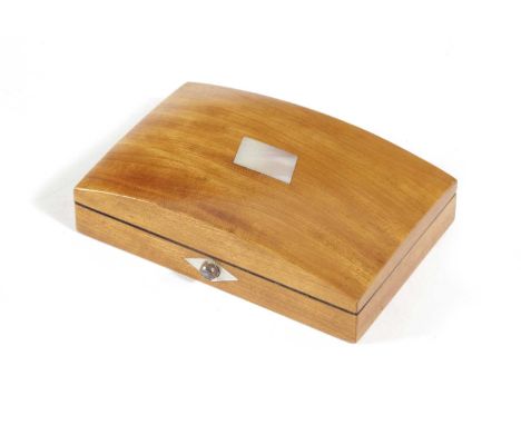 A FRENCH SATINWOOD TRAVELLING SEWING ÉTUIIN PALAIS ROYALE STYLE, FIRST HALF 19TH CENTURYthe hinged domed cover enclosing a ve