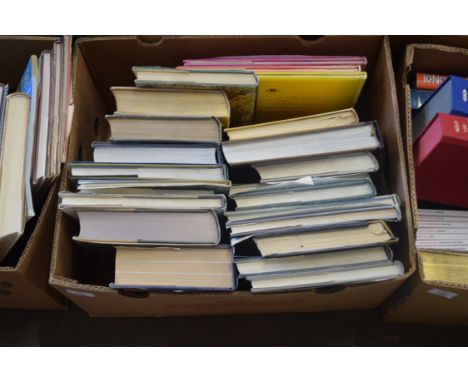 BOX OF MIXED BOOKS INCLUDING TRAVEL, THE AA ROAD BOOK OF SCOTLAND, AA ILLUSTRATED GUIDE TO BRITAIN