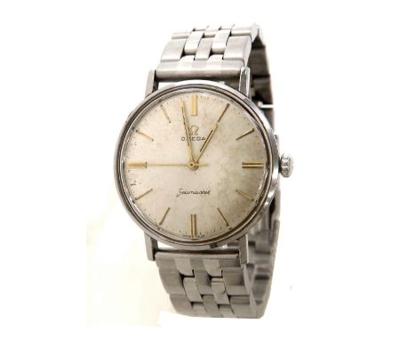 Omega Seamaster stainless steel gentleman's bracelet watch, circular silvered dial with gilt baton markers and hands, modern 