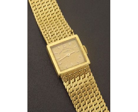 Patek Philippe & Co. Geneve 18ct square cased lady's bracelet watch, ref. 3285/32, no. 2632862, circa 1960s, square gilt dial