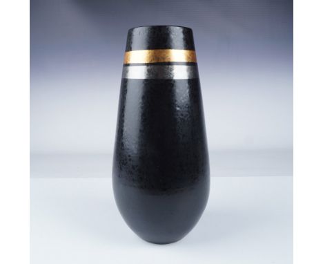 This handcrafted ceramic vase by Nazareno Picchiotti Deruta features a sleek black glaze with elegant gold and silver bands a