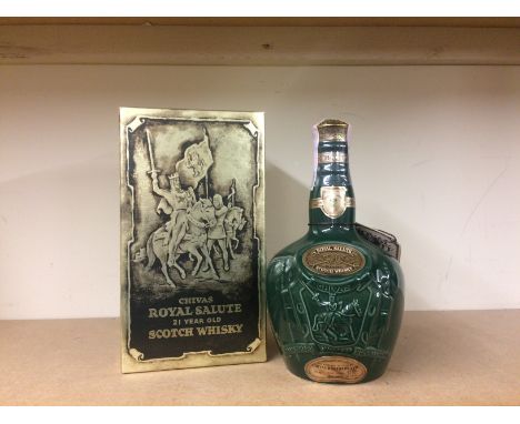 CHIVAS REGAL ROYAL SALUTE 21 YEARS OLD - EMERALD DECANTER
Blended Scotch Whisky
750ml, 40% volume, in wade decanter, felt pou