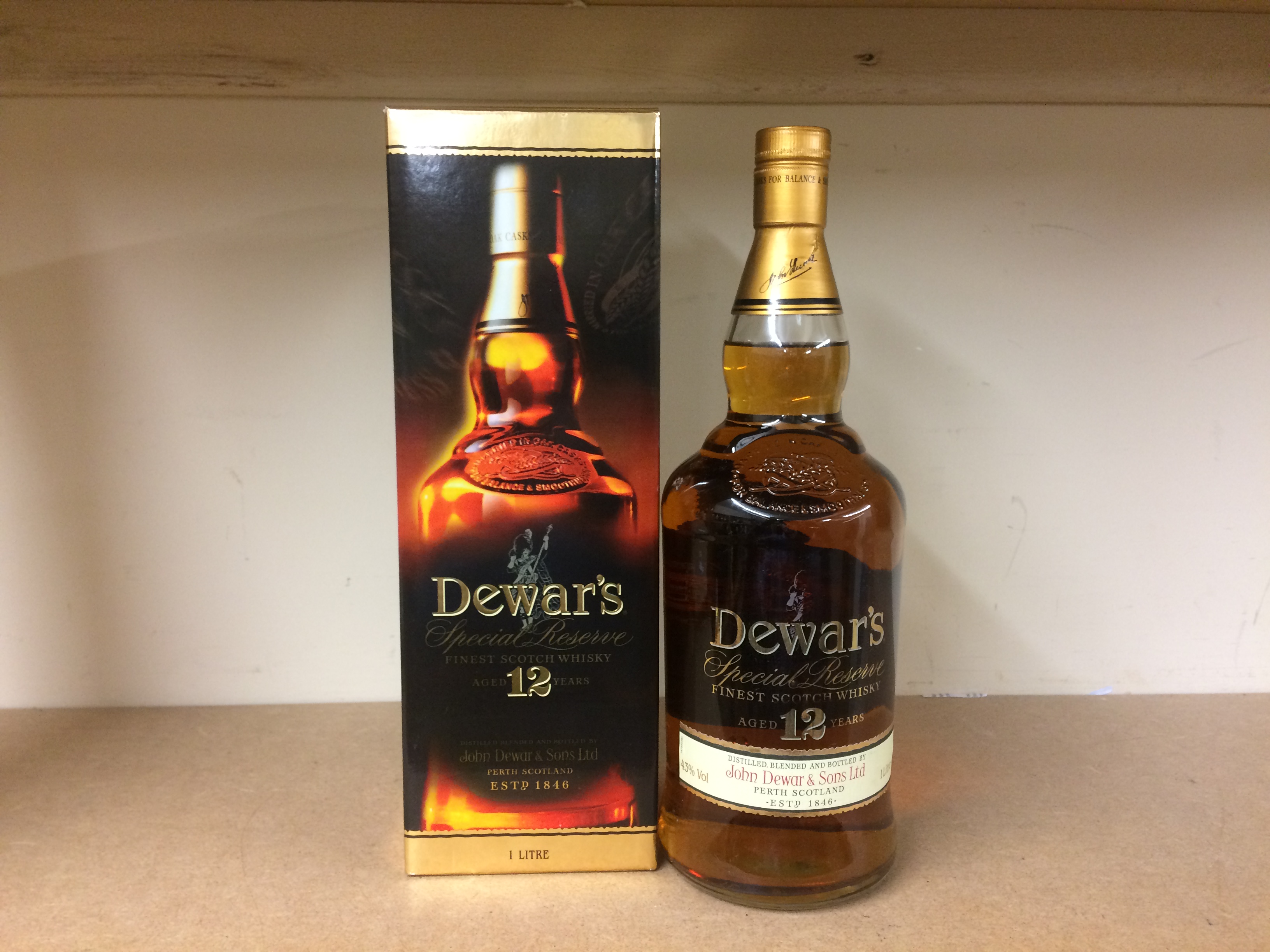 DEWAR'S SPECIAL RESERVE AGED 12 YEARS Blended Scotch Whisky 1 litre, 43