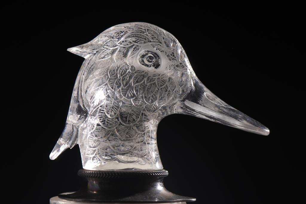 A VICTORIAN SILVER MOUNTED AND FINELY ENGRAVED GLASS DUCK NOVELTY