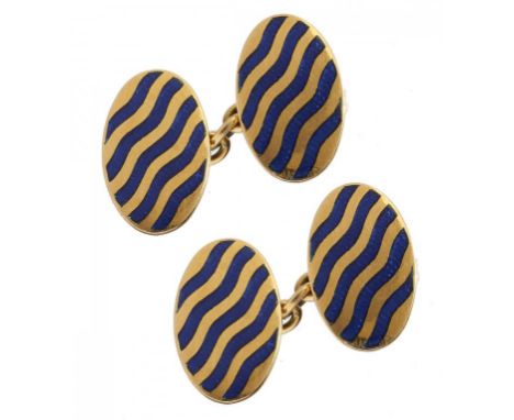 A PAIR OF GOLD AND BLUE GUILLOCHE ENAMEL CUFFLINKS, EARLY 20TH C, 18mm, marked 18ct, 8g++Good condition