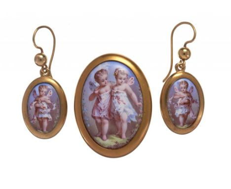 A SWISS ENAMEL BROOCH AND PAIR OF EARRINGS in gold, brooch 30mm, earrings 23mm, 9.95g++Good condition