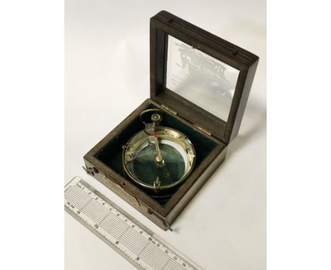 BRASS COMPASS IN BOX