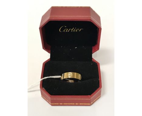 MENS 18CT RING - SIZE P