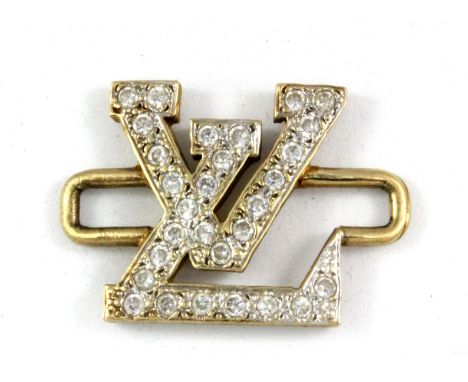 A yellow metal (tested 9ct gold) stone set pendant, L. 2.8cm.