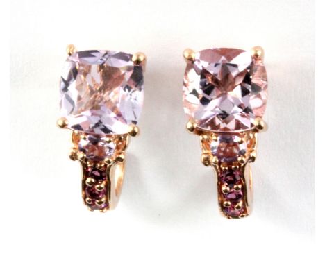 A 925 silver rose gold plated amethyst set drop earrings, L. 2cm.