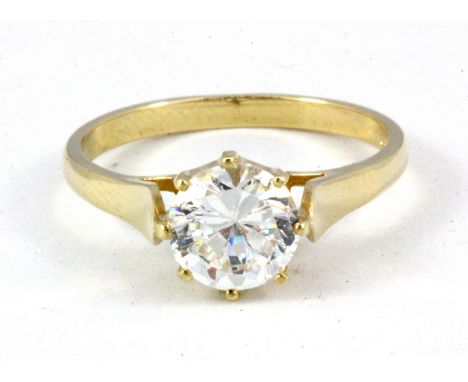 A 9ct yellow gold stone set ring, (N.5).