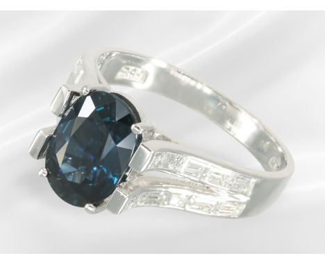 Ring: neuwertiger, moderner und hochwertiger Saphir/Diamant-Goldschmiedering: Ca. Ø17,5mm, RG55, ca. 4,9g, 18K Weißgold, erha