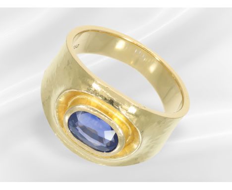 Ring: sehr schöner hochwertiger Saphirring, ca. 2ct: Ca. Ø19,5mm, RG62, ca. 11,6g, 18K Gold, im Verlauf angefertigter Goldsch
