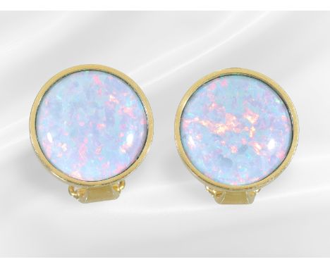 Ohrschmuck: schöne 18K goldene vintage Opal-Ohrringe: Ca. Ø19mm, ca. 15,4g, 18K Gold, rückseitig Federclip, schauseitig jewei