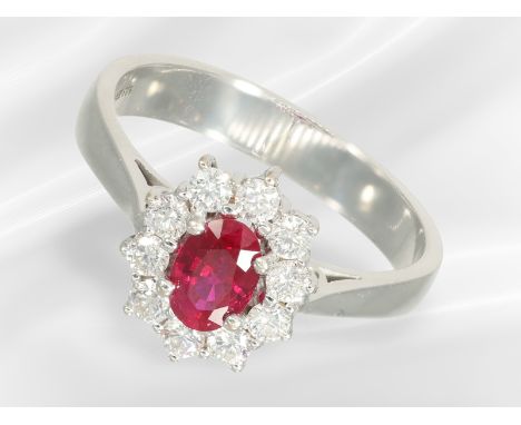 Ring: sehr feiner Rubin/Brillant-Goldschmiedering von Wempe, ca. 1ct Edelsteinbesatz: Ca. Ø17,5mm, RG55, ca. 4,5g, 18K Weißgo