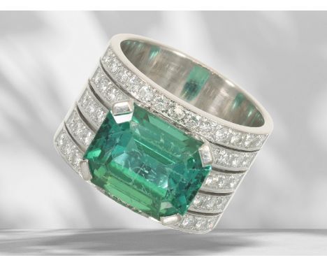 Ring: Moderner, hochwertiger Turmalin/Brillant-Goldschmiedering aus 18K Weißgold, Marke Schott: Ca. Ø17,5mm, RG54, ca. 15g, 1