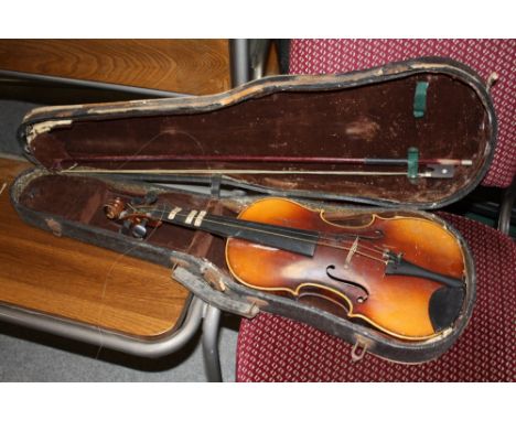 A CASED VINTAGE VIOLIN WITH TWO PIECE BACK, BOW AND CARRY CASE