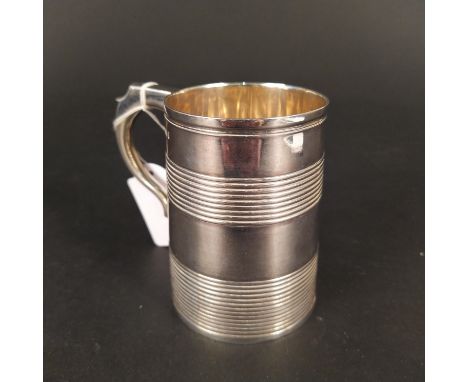 A Georgian silver tankard with ribbed details, hallmarked London 1813, makers mark rubbed, (possibly W.B.), approx 3 1/2" tal