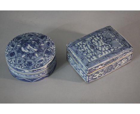 Two early 20th century blue and white Chinese boxes. One circular with stylised floral design and Kangxi mark to the base, th