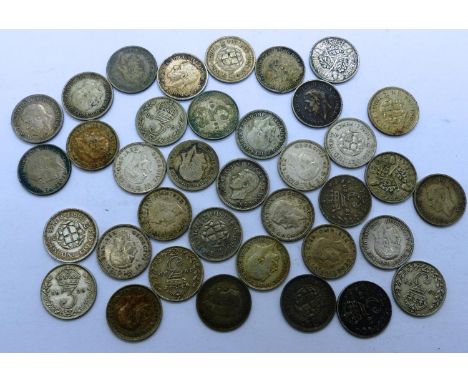 Pre-1947 silver threepences, 51g. P&amp;P Group 0 (£5+VAT for the first lot and £1+VAT for subsequent lots) 