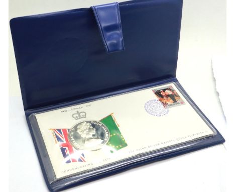 1977 Queen Elizabeth II $25 Cook Islands silver coin cover, in folder. P&amp;P Group 0 (£5+VAT for the first lot and £1+VAT f