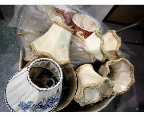 Large quantity of lamp shades and chimneys etc. Not available for in-house P&amp;P 
