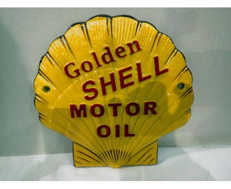 Cast iron Golden Shell Motor Oil plaque, W: 15 cm. UK P&amp;P Group 1 (£16+VAT for the first lot and £2+VAT for subsequent lo