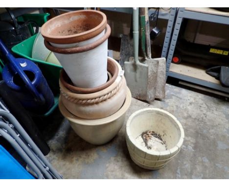Quantity of mixed ceramic plant pots. Not available for in-house P&amp;P 