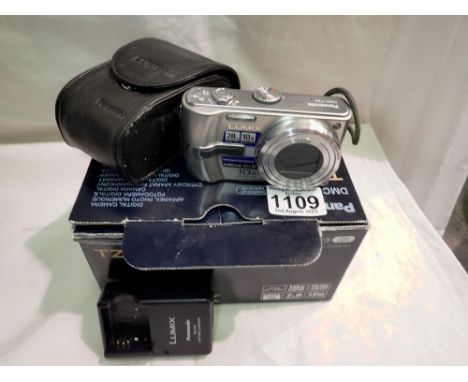 Panasonic Lumix TZ3 digital camera boxed, with charger and accessories. UK P&amp;P Group 1 (£16+VAT for the first lot and £2+