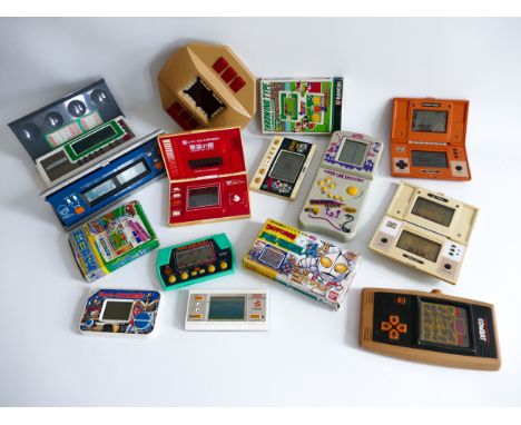 This is a lot of vintage handheld computer games made by NINTENDO, BANDAI etc. Most were purchased in Japan in the 1980's. Un
