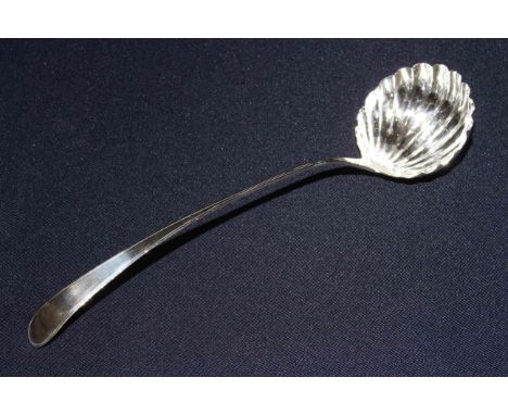 Georgian silver shell bowl soup ladle, London 1773