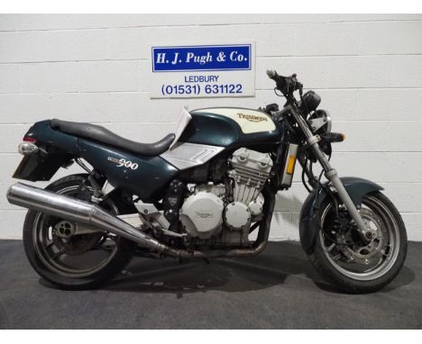 Triumph Trident 900 motorcycle, 1991, 885cc.Frame no. SMTTC338DDM001027.Engine no. 001061.This bike has been dry stored for t
