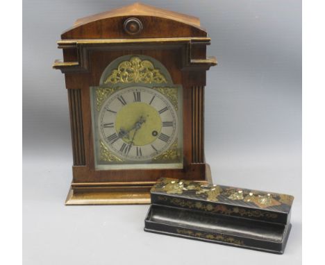 VINTAGE WOODEN CASED CHIMING MANTEL CLOCK, 33 x 26cms, and a chinoiserie decorated papier mache desk stand, 23cms across