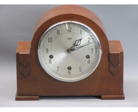 SMITHS ENFIELD CHIME STRIKE MANTEL CLOCK - (with pendulum and key), 23 x 28cms