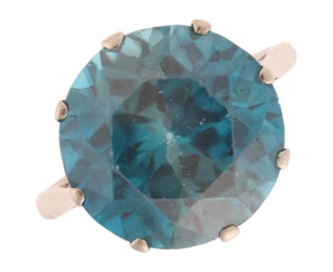 An Art Deco 9ct white gold single stone blue zircon ring, set with 14mm round-cut zircon, size P, 5.7g . Condition Report:No 