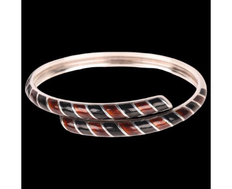 DAVID ANDERSEN - a Norwegian modernist sterling silver and enamel torque bangle, band width 7.4mm, internal circumference 19c